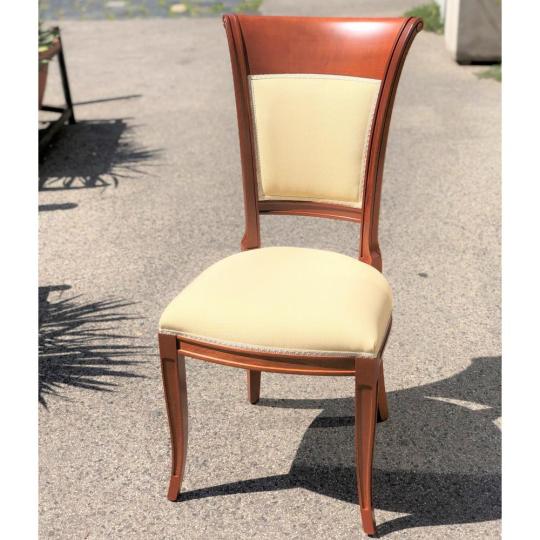 mediterran kederes egyedileg karpitozott szek mediterran etkezo etkezoszek butor toszkan olasz butorok bezs elegans dio cseresznye egyedileg karpitozott szekek.jpg
